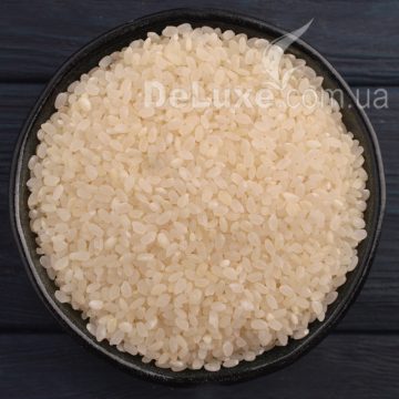 Круглый рис для суши в пиале